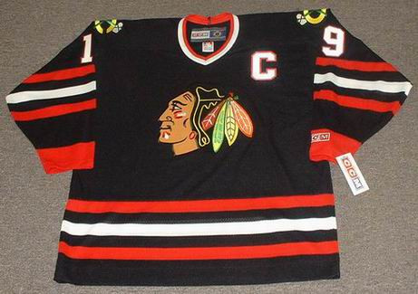 jonathan toews jersey