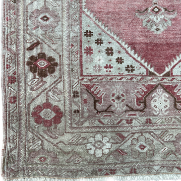 Eloise Vintage Turkish Rug – 3’6 x 5’6