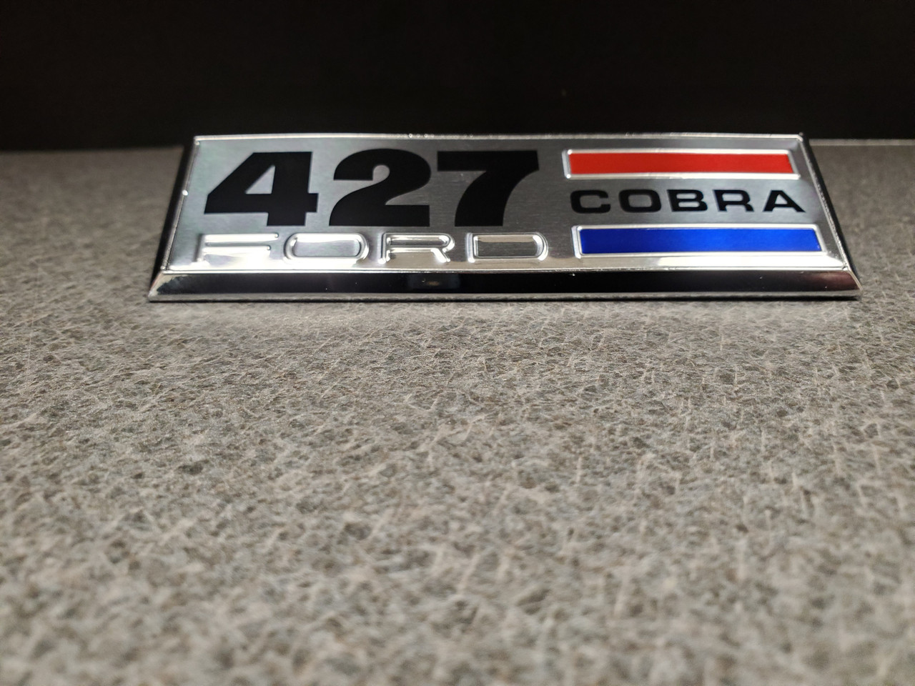 427 Pent-Roof Valve Cover Emblem