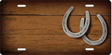 Horseshoes on Wood Offset Auto Plate sku T2271N