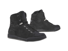 Forma motorcycleriding shoes on sale. Motorcycle sneakers are built for comfort and agilty. MOTO-D is a master retailer for Forma Boots.