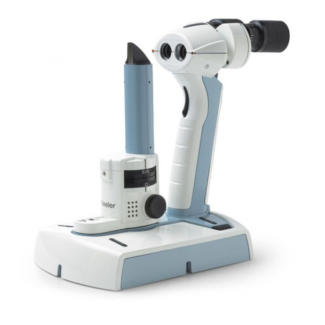 Keeler PSL Classic Handheld Slit Lamp with Charging Base.
10x and 16x Magnification