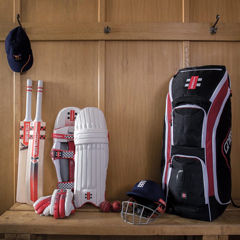 SS Pro Duffle Cricket Kit Bag