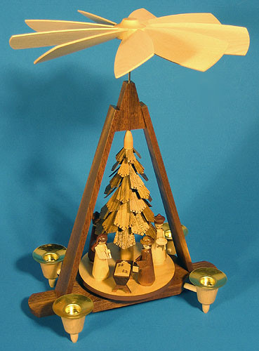 Chip Tree Nativity German Pyramid