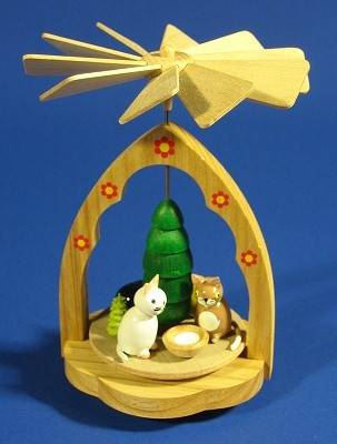 mini pyramid with cats christmas pyramid paddles