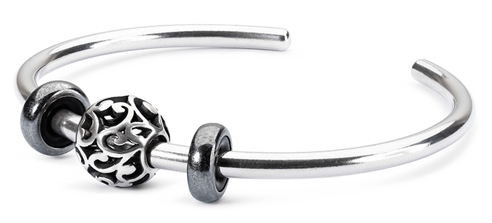 Trollbeads Stopper Collection | TrollbeadsAkron.com Trollbeads Stoppers on Silver Bangle