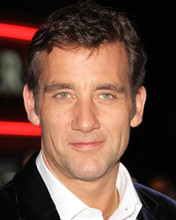CLIVE OWEN CLOSE UP CANDID PRINTS AND POSTERS 288156