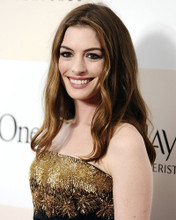 ANNE HATHAWAY OFF SHOULDER ELEGANT IN GOLD DRESS PRINTS AND POSTERS 287570