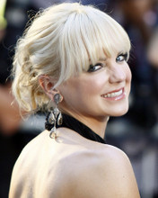 ANNA FARIS SMILING OVER SHOULDER CUTE PRINTS AND POSTERS 287521