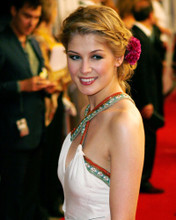 ROSAMUND PIKE CANDID CUTE PORTRAIT RED CARPET PRINTS AND POSTERS 287356