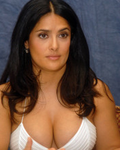SALMA HAYEK BUSTY LOW CUT WHITE TOP PRINTS AND POSTERS 287198