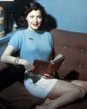 AVA GARDNER LEGGY BAREFOOT READING BOOK PRINTS AND POSTERS 287176