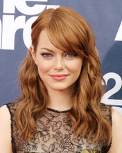 EMMA STONE LOVELY POSE PRINTS AND POSTERS 286714