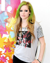 AVRIL LAVIGNE RARE PORTRAIT WITH GREEN STREAKS IN HAIR PRINTS AND POSTERS 285718
