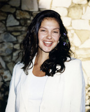 ASHLEY JUDD CANDID SMILING SHOT IN WHITE PRINTS AND POSTERS 285676