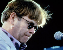 ELTON JOHN CLOSE UP IN CONCERT SUNGLASSES PRINTS AND POSTERS 285587