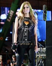 AVRIL LAVIGNE STRIKING POSE IN CONCERT BLACK T-SHIRT PRINTS AND POSTERS 285449