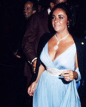 ELIZABETH TAYLOR BUSTY CANDID IMAGE LATE 70'S PRINTS AND POSTERS 285357
