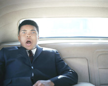 MUHAMMAD ALI IN BACK OF LIMO STARTLED PRINTS AND POSTERS 283154
