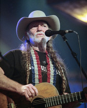 WILLIE NELSON BY MICROPHONE CONCERT PIC PRINTS AND POSTERS 283083