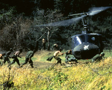 PLATOON TROOPS RUNNING FOR HELICOPTER PRINTS AND POSTERS 282709