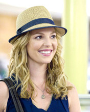 KATHERINE HEIGL SMILING SUMMER HAT PRINTS AND POSTERS 282665