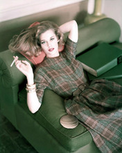 JANE FONDA ABSOLUTELY STUNNING 60'S POSE PRINTS AND POSTERS 281378