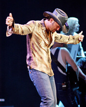 TIM MCGRAW IN STETSON CONCERT PRINTS AND POSTERS 277497