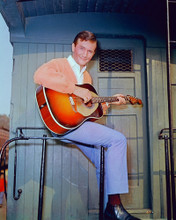 ROGER MILLER WITH GUITAR PRINTS AND POSTERS 274920