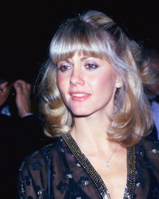 OLIVIA NEWTON-JOHN CANDID PRINTS AND POSTERS 274439