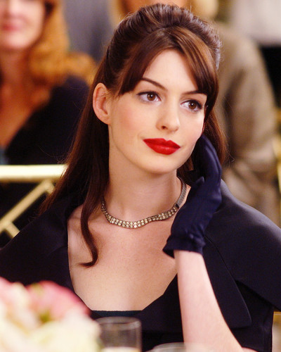 Anne Hathaway Posters and Photos 273182 | Movie Store