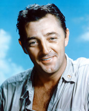 ROBERT MITCHUM BLUE SKY BACKDROP PRINTS AND POSTERS 271671