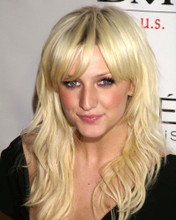 ASHLEE SIMPSON CLOSE UP PRINTS AND POSTERS 270532