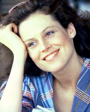 SIGOURNEY WEAVER 80'S SMILING PRINTS AND POSTERS 269391