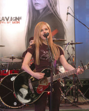 AVRIL LAVIGNE PRINTS AND POSTERS 266055