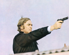 GET CARTER MICHAEL CAINE POINTING GUN PRINTS AND POSTERS 264554