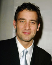 CLIVE OWEN SUAVE IN SUIT AND TIE PRINTS AND POSTERS 264403