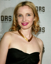 JULIE DELPY SMILING CANDID PRINTS AND POSTERS 264336