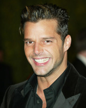 RICKY MARTIN SMILING CANDID PRINTS AND POSTERS 262813