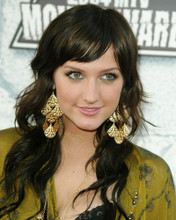 ASHLEE SIMPSON PRINTS AND POSTERS 262416