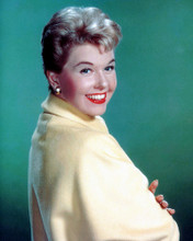 DORIS DAY SMILING OVER SHOULDER PRINTS AND POSTERS 262158