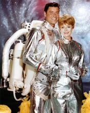 LOST IN SPACE GUY WILLIAMS JUNE LOCKHART IN SPACE SUITS PRINTS AND POSTERS 259507