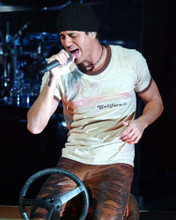 ENRIQUE IGLESIAS IN CONCERT PRINTS AND POSTERS 258597