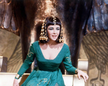 ELIZABETH TAYLOR PRINTS AND POSTERS 257711