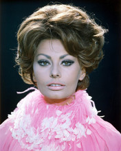 SOPHIA LOREN CLOSE UP IN PINK DRESS PRINTS AND POSTERS 257653