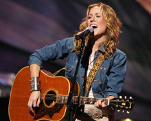 SHERYL CROW GUITAR CONCERT PRINTS AND POSTERS 256402