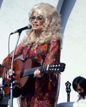 DOLLY PARTON OUTSIDE CONCERT PRINTS AND POSTERS 256242