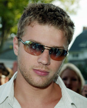 RYAN PHILLIPPE CANDID CLOSE UP PRINTS AND POSTERS 256026