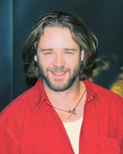 RUSSELL CROWE CANDID SMILING PRINTS AND POSTERS 252331