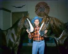 GENE AUTRY WITH 2 HORSES RARE! PRINTS AND POSTERS 251508